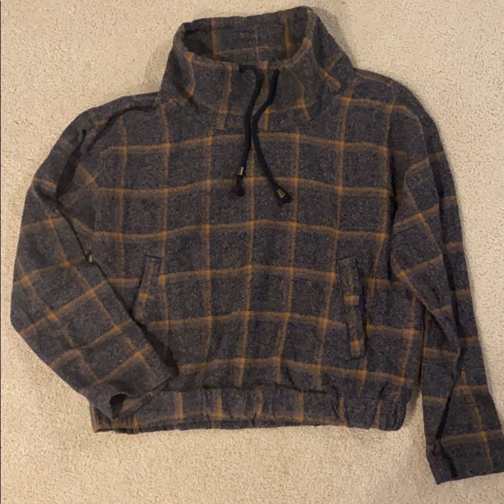 Forever 21 Cropped Sweatshirt